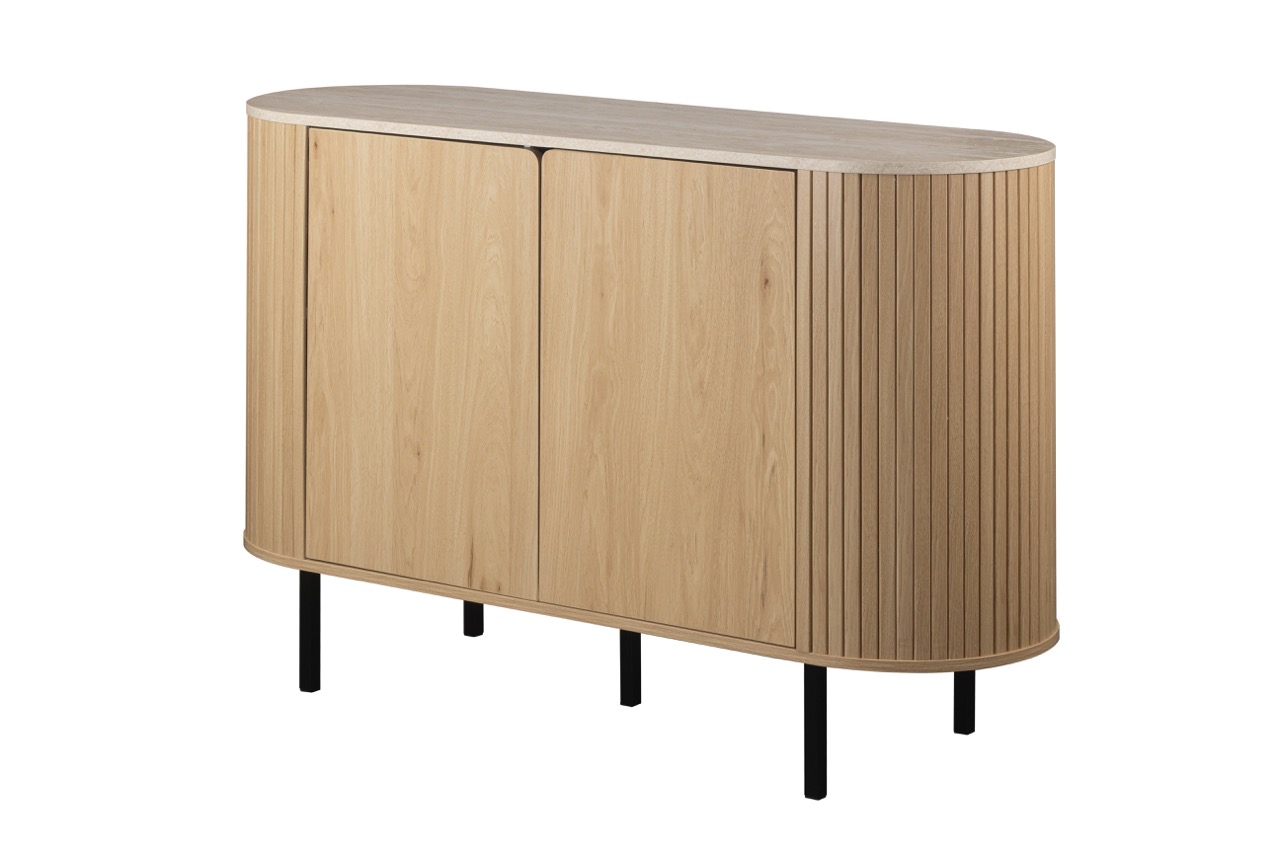 Houten dressoir met afgeronde hoeken en zwarte metalen poten, verkrijgbaar bij Belga Meubel in Brugge